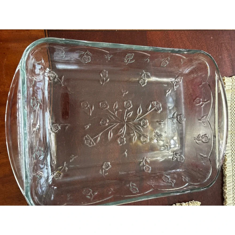 Vintage Clear Glass Floral Embossed Oven Proof Rectangular Baking‎ Dish 13.5in